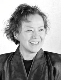 プロデューサー:高司まゆ